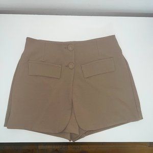 Fashion Nova beige skort small